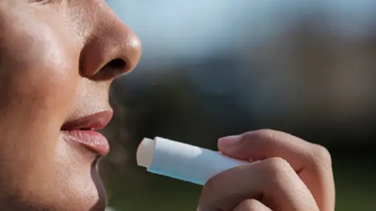 Fungsi Lip Balm untuk Perawatan Bibir, Lebih Cantik dan Sehat